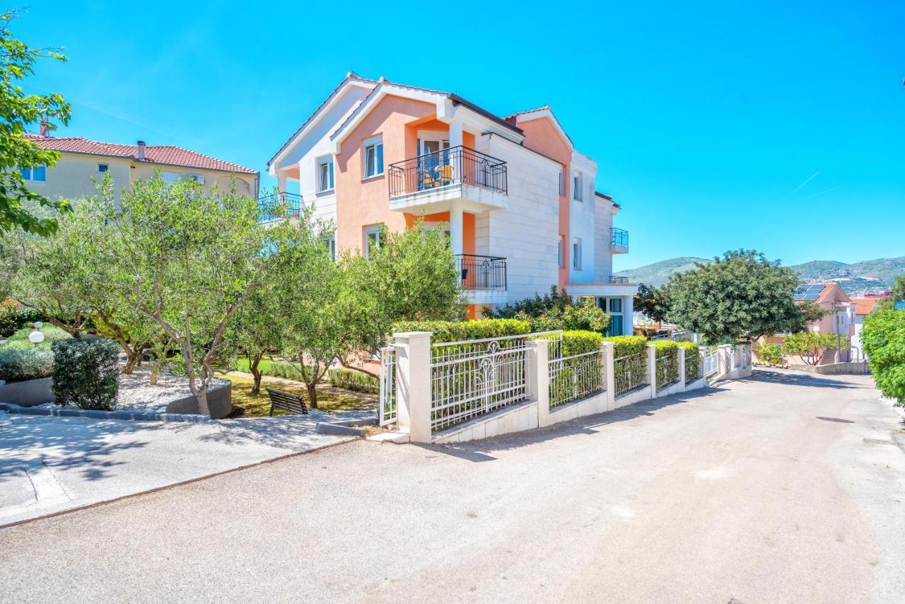 Villa Mihaela Traù Esterno foto